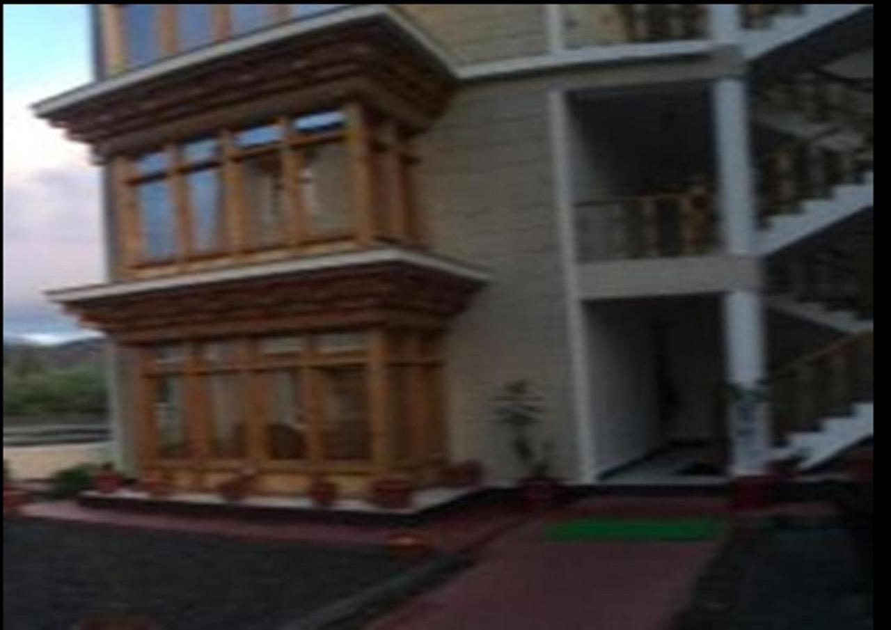 Hotel Om Ladakh Leh Luaran gambar